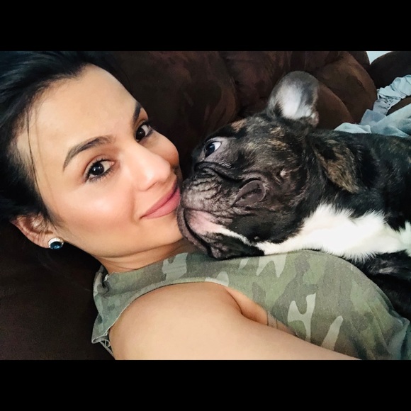 Meet your Posher, Dayna - Picture 1 of 1